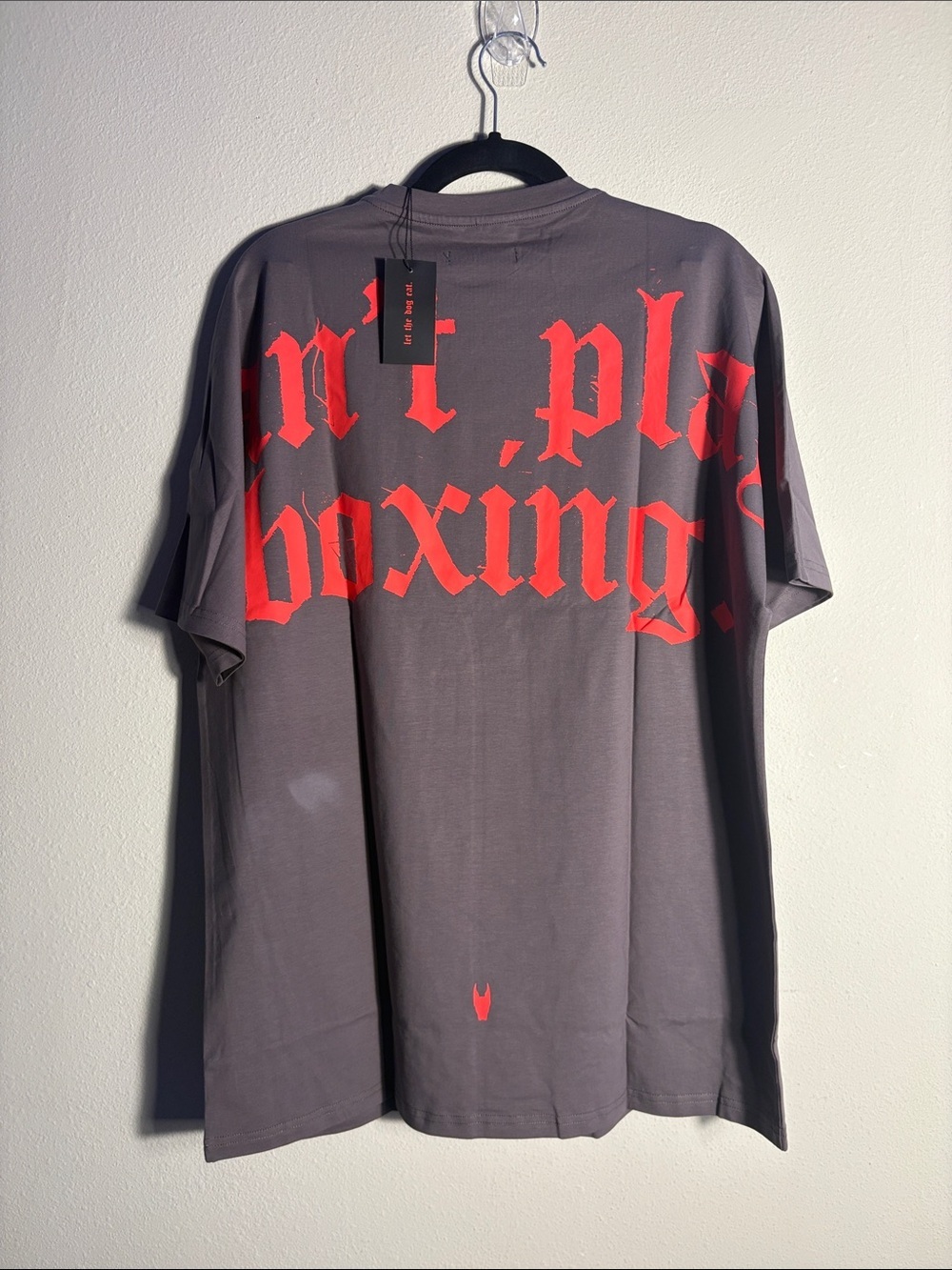 tde. Men's Charcoal Short Sleeve Crewneck T-Shirt with Red Logo - Picture 4 of 7